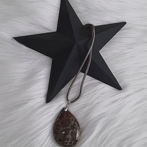 GREY STONE NECKLACE